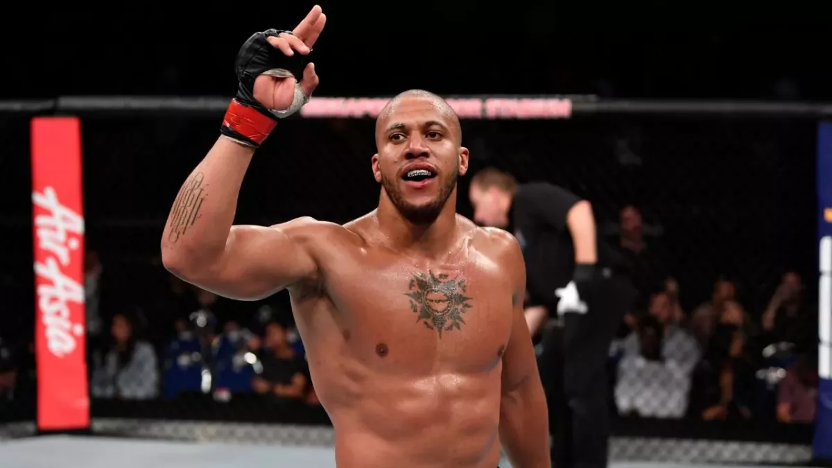Ciryl Gane a conquis l'UFC depuis son arrivée en 2019. 
