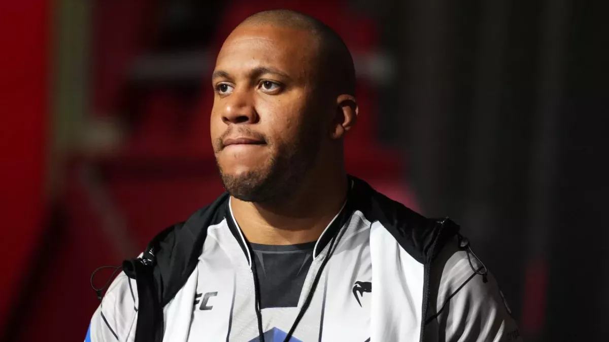 Ciryl Gane a été ciblé par Sean Strickland après l'UFC Vegas 67. 