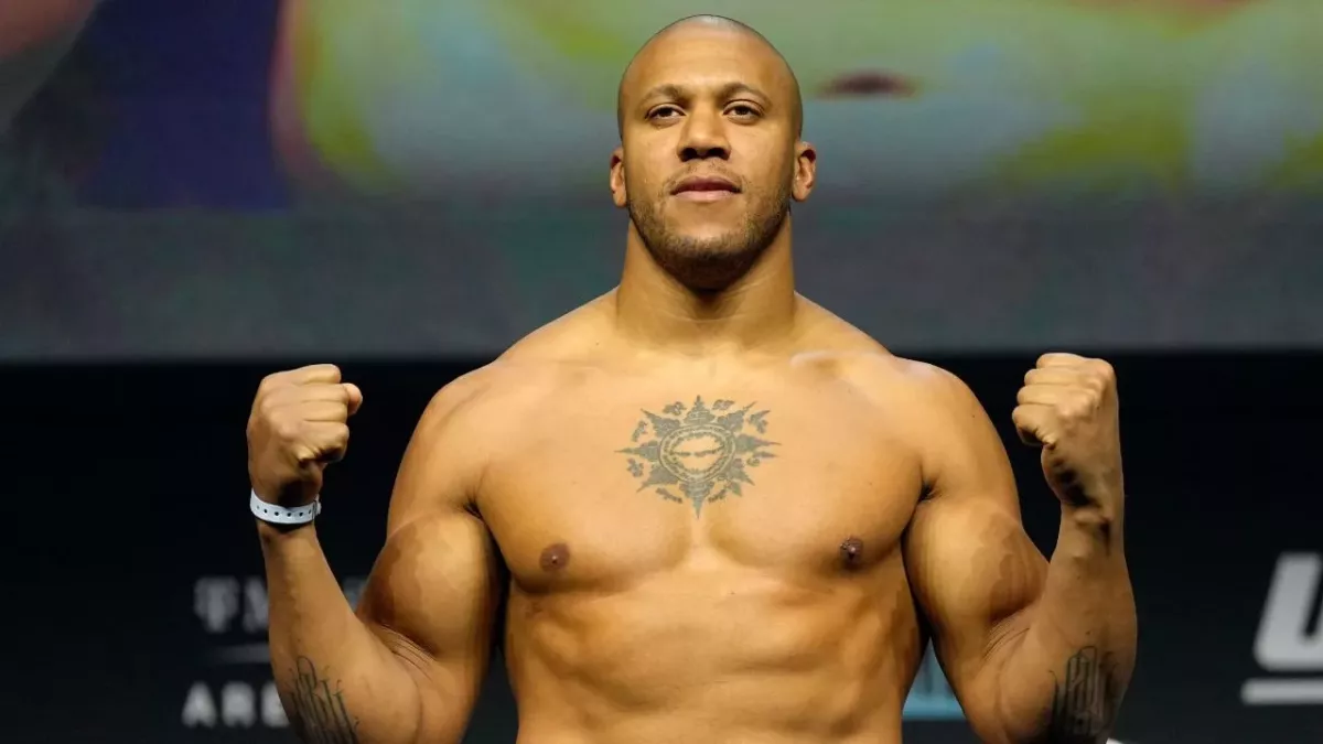 Ciryl Gane sera à l'affiche du combat principal de l'UFC Paris 2023. 