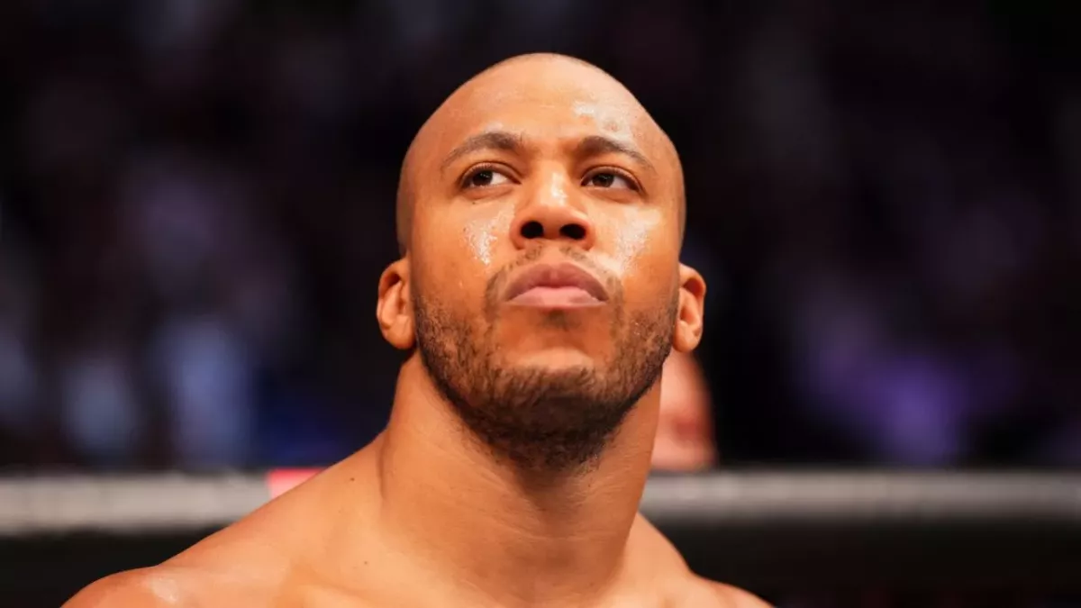 Ciryl Gane veut retenter sa chance pour le titre poids lourd après sa victoire contre Spivac à l'UFC Paris. 