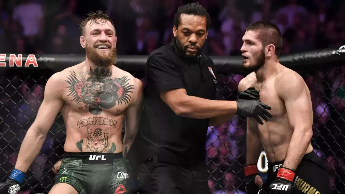 Conor McGregor et Khabib Nurmagomedov lors de leur combat en 2018. 