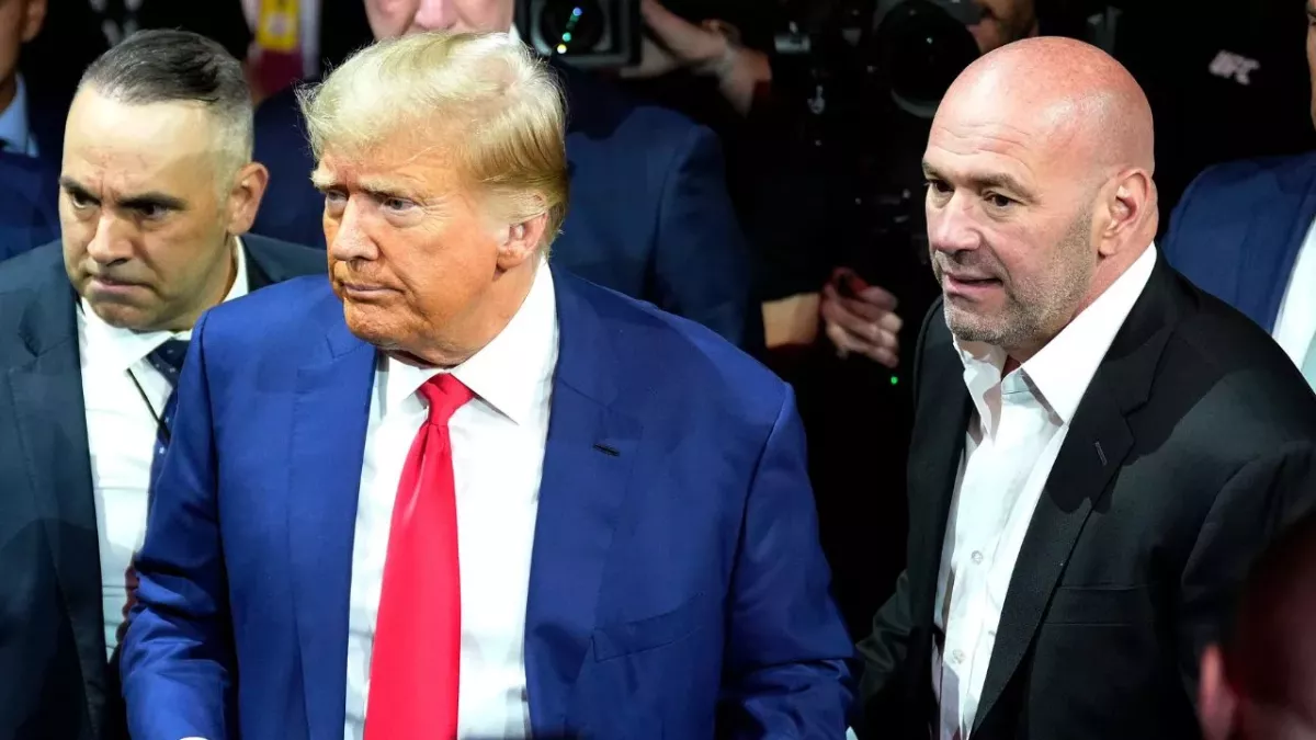 Donald Trump en compagnie de Dana White lors de l'UFC 290. 