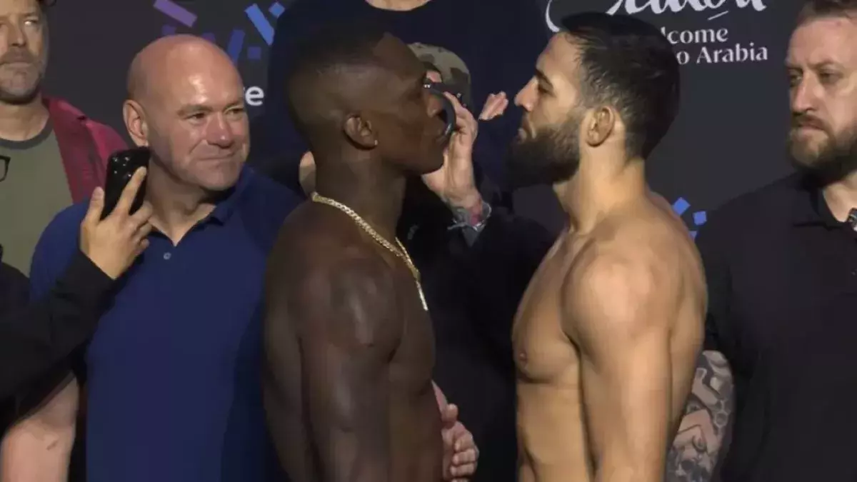 Face à face entre Nassourdine Imavov et Israel Adesanya 