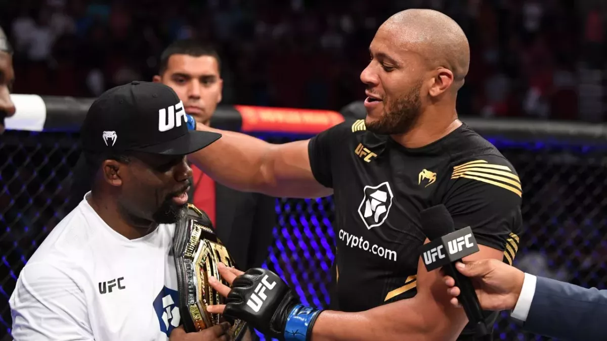 Fernand Lopez est l'entraineur de Ciryl Gane depuis ses débuts en MMA. 