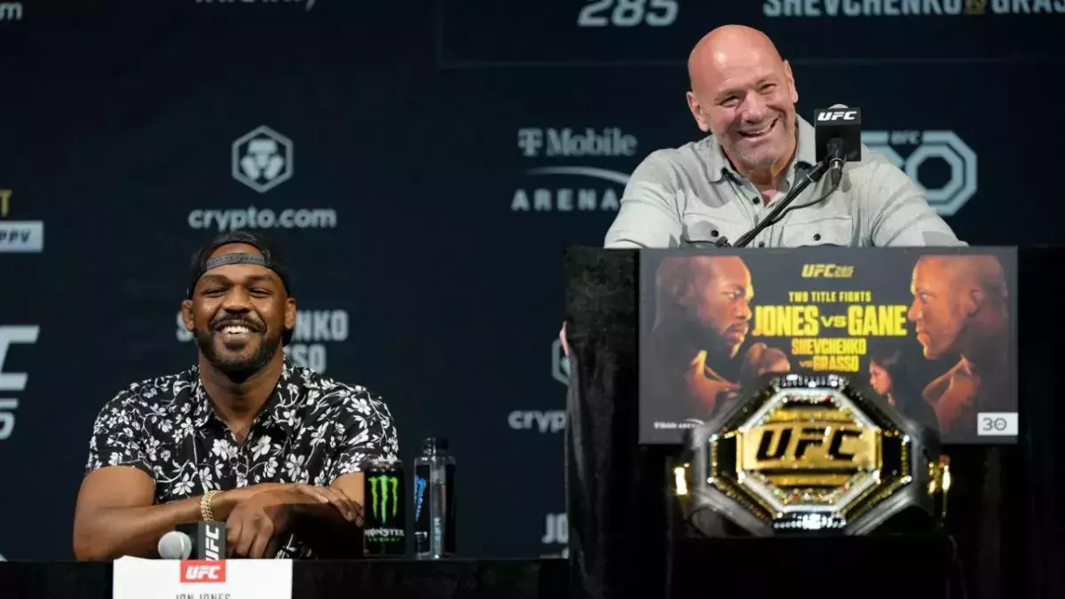 Jon Jones et Dana White.