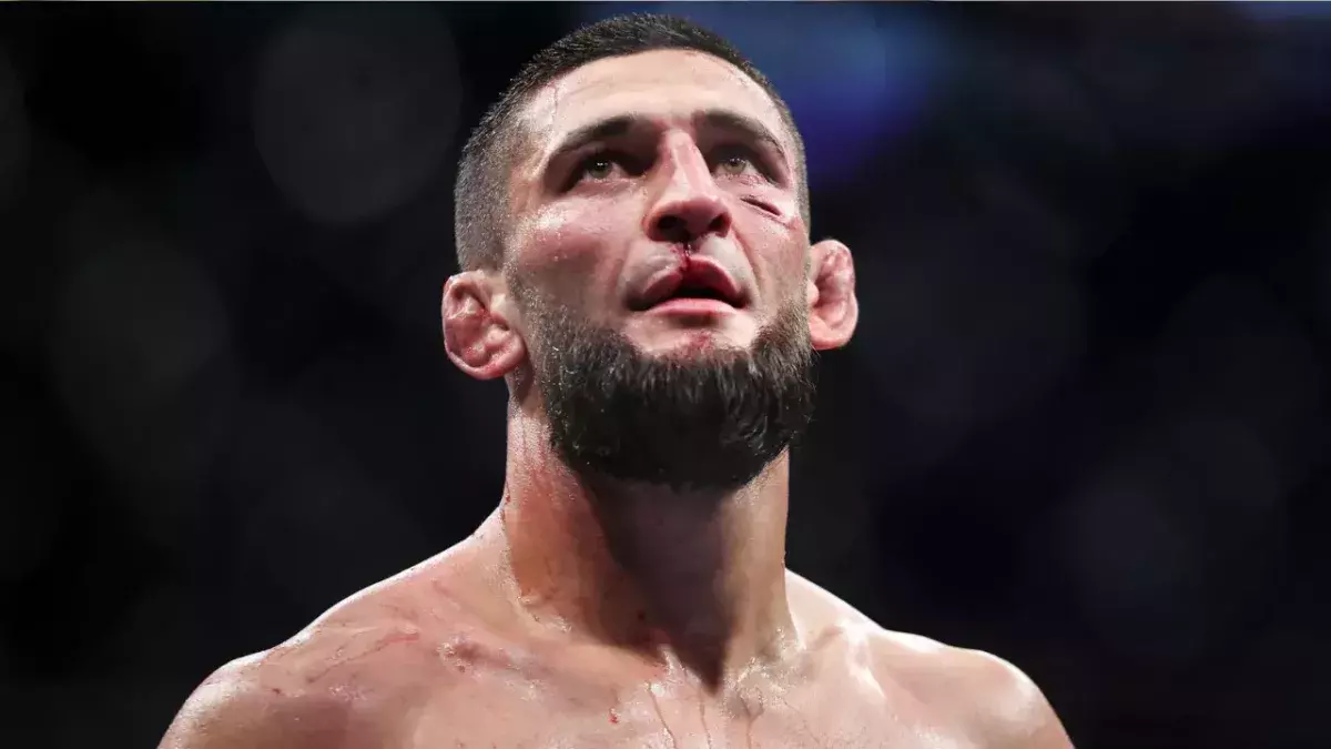 Khamzat dans la cage de l'UFC