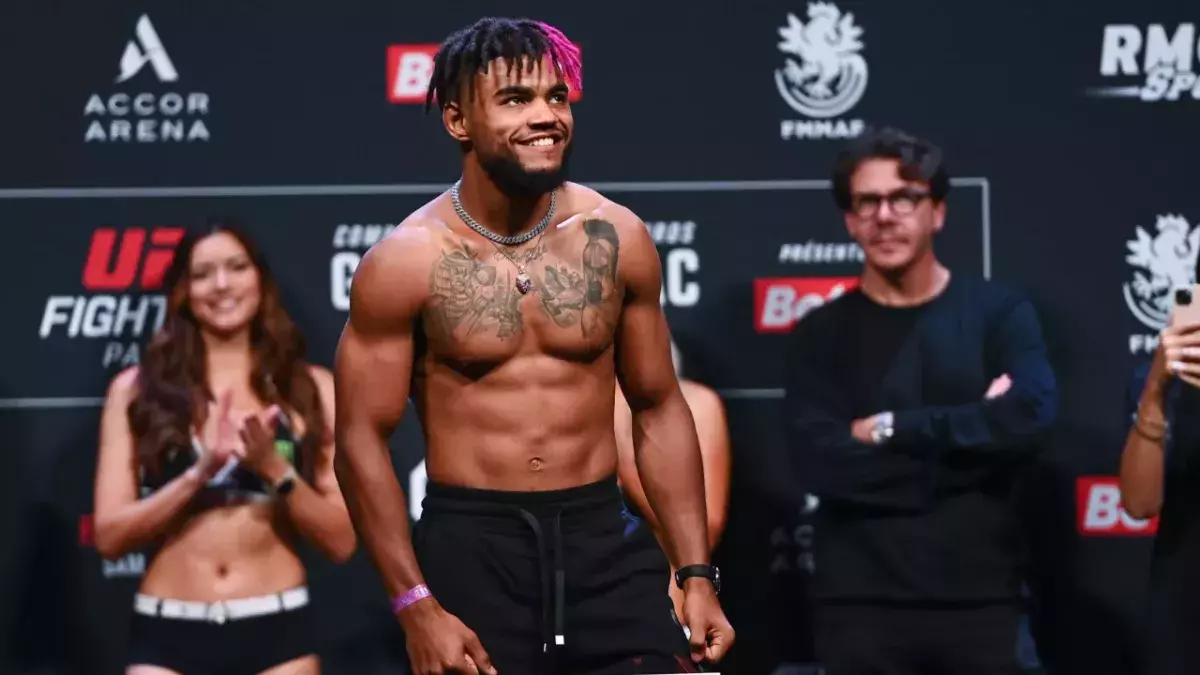 Morgan Charrière à la pesée de l'UFC