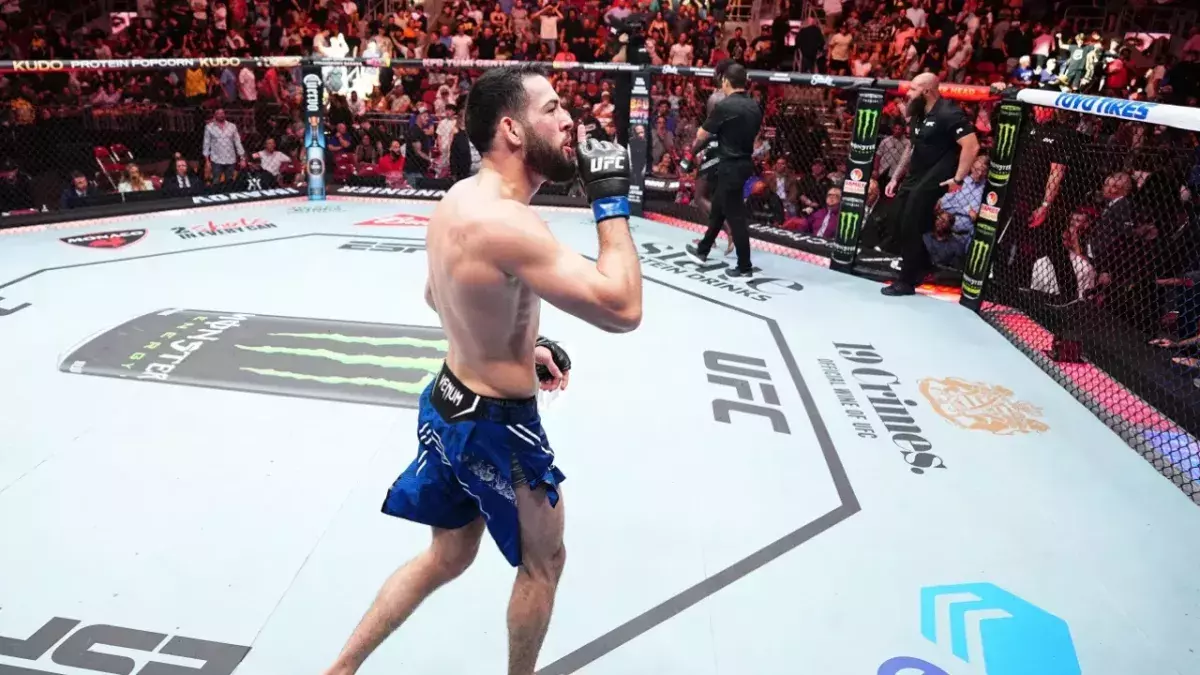 Nassourdine dans la cage de l'UFC