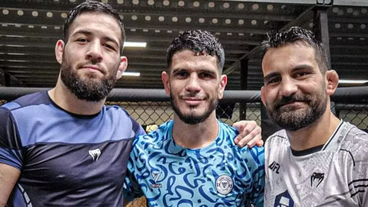 Nassourdine Imavov, Youssef Boughanem et Benoit Saint-Denis. 