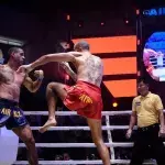 Deux combattants de Lethwei