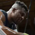 Francis Ngannou devrait avoir sa revanche contre Tyson Fury en 2024 selon Eddie Hearn. 