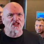 John Fury en sang après son coup de tête 
