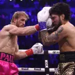 Logan Paul et Dillon Danis lors de leur combat le 14 octobre. 