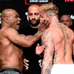 Mike Tyson gifle Jake Paul avant leur combat prévu ce vendredi 15 novembre au Texas.