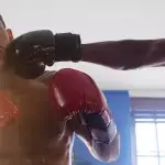 Quand un boxeur tombe KO avant le début du combat