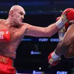 Tyson Fury a battu Dreck Chisora par TKO au 10ème round. 