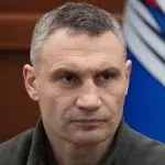 Vitali Klitschko, ancien boxeur devenu maire de Kiev, combat la Russie sur le terrain. 