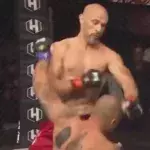 GregMMA s'est imposé en 10 secondes contre Locicero au Hexagone MMA 10. 