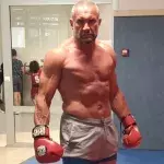 Jérôme Le Banner est une légende des sports de combat en France. 