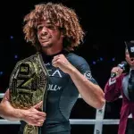 Kade Ruotolo avec sa ceinture du ONE FC