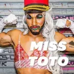 Brock, alias Miss Toto, bodybuilder et drag-queen