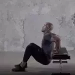 Un circuit spécial triceps à faire chez soi sans matériel !