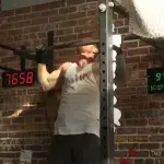 Brandon Tucker a battu le record des tractions avec 7 715 tractions en 24h