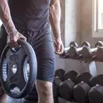 L'erreur classique que vous faites tous pendant vos temps de repos en salle de sport