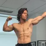Mark Wahlberg dévoile sa routine sportive quotidienne sur Instagram
