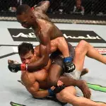 Israel Adesanya détruit Paulo Costa par KO