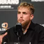 Jake Paul lors de la conférence de presse du combat entre Katie Taylor et Amanda Serrano.  