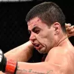 À l'instar d'Andrei Arlovski, plusieurs athlètes de l'UFC se peignent les ongles avant un combat. 
