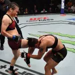 Weili Zhang met KO Jessica Andrade et devient la première chinoise championne de l'UFC