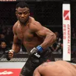 Francis Ngannou est en contact avec le Glory, organisation de kick-boxing. 