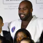 Kylian Mbappé s'est essayé au judo en compagnie de Teddy Riner lors d'un voyage au Japon avec le PSG. 
