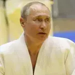 Le Président russe possédait une ceinture noire 9ème dan en taekwondo. 