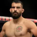 Benoit Saint-Denis dans le cage de l'UFC