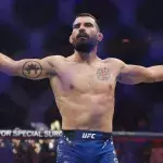 Benoit Saint-Denis dans le cage de l'UFC