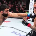 Benoit Saint-Denis a surpris Dustin Poirier sur ses capacités au sol dans l'octogone. 