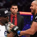 Ciryl Gane remettant sa ceinture intérimaire à Fernand Lopez