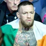 Conor McGregor lors de son entrée à l'UFC 264. 