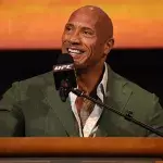 Dwayne Johnson est un grand fan de MMA et de l'UFC. 