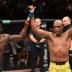 Israel Adesanya et Anderson Silva. 
