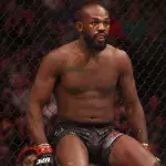 Jon Jones sera absent pendant au moins 8 mois après sa blessure contractée à l'entrainement. 