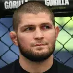Khabib Nurmagomedov dans la cage. 