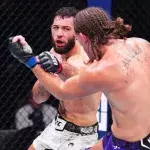 Nassourdine Imavov s'est imposé face à Brendan Allen. 