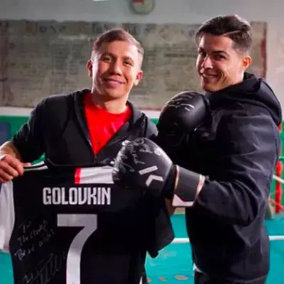 Cristiano Ronaldo se met à la boxe avec une légende du sport