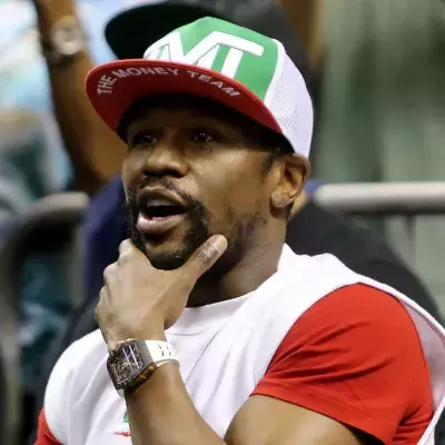 Floyd Mayweather offre une montre à 100.000 euros à son petit-fils