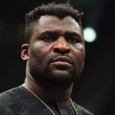 Francis Ngannou. 