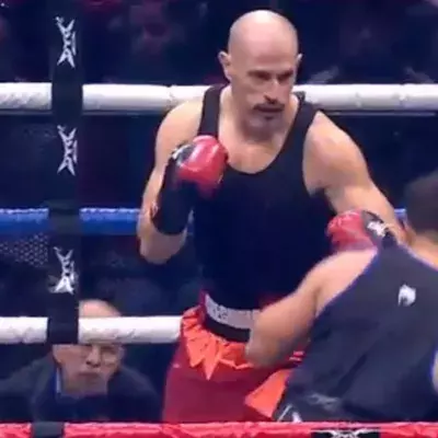 GregMMA a battu RebeuDeter lors de DTR Fight. 
